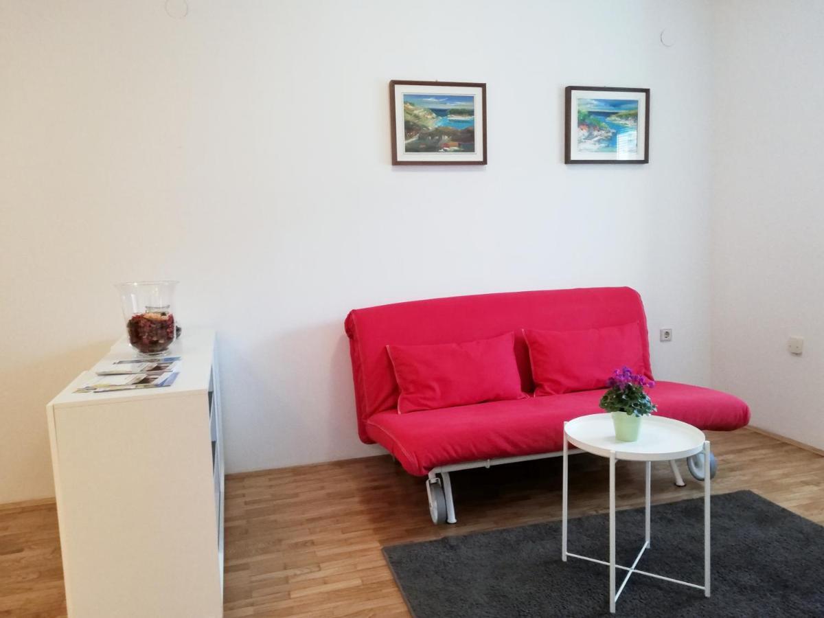 City Center Apartment Umag Ngoại thất bức ảnh